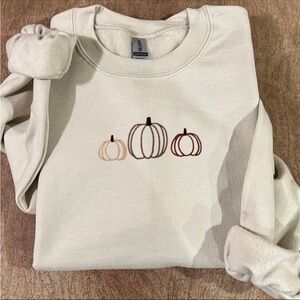 Gildan Beige Pumpkin Trio Sweatshirt